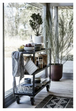 House Doctor - Reol M. 4 Hjul - Svart -Oppbevaringsmøbler Salg 2024 house doctor reol m 4 hjul sort reol HO02174 2 621d