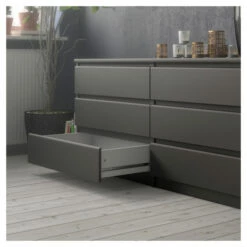 Naia Kommode - Mørkebrun - 70,1x153,6 9 Naia Kommode - Mørkebrun - 70,1x153,6 -Oppbevaringsmøbler Salg 2024 naia kommode brun kommoder TV04271 3 1707