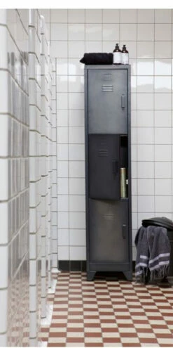 Woood - Cas Metall Locker M. 3 Døre -Oppbevaringsmøbler Salg 2024 woood cas metal locker m 3 doere garderobeskabe EE00459 2 117b