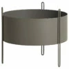 WOUD - Pidestall Planter M, Brun -Oppbevaringsmøbler Salg 2024 woud pidestall planter m brun blomsterkasser WO00549 1 e62f